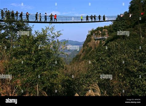  ¡Sumérgete en la Historia con el Puente de Wuyi, un Tesoro Arquitectónico del Pasado Chino!